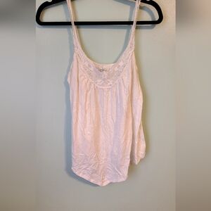 American eagle size S/M  junior color Cream